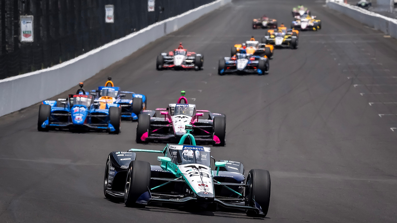 Was ist die Höchstgeschwindigkeit von Indy 500 -Autos?