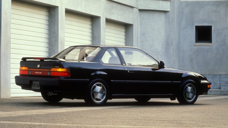 Welche Autos haben mit einem B20 -Motor unter der Motorhaube auf den Markt gebracht und wie viel HP haben sie?